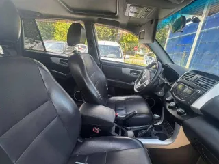 Lifan X60 2013 года, 128 лс, пробег 219000 км. Легковой универсал, VIN: X9W215800D0010491, категория ТС – B/M1. Цвет кузова – белый, мощность двигателя – 128 л.с. (94 кВт), рабочий объем – 1794 куб. см, разрешенная максимальная масса – 1705 кг, масса без нагрузки – 1405 кг.