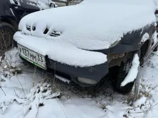 Автомобиль Ниссан Пульсар, 1998 г.в., г/н В639РР62, VIN отсутствует, № кузова (кабины) FN15863501; автомобиль ЗАЗ SENS TF 698P, 2007 г.в., г/н У137ММ33, VIN Y6DTF698P70111128 (Реализация по прямому назначению). Цвет белый, многочисленные трещины на переднем бампере, соединенные заклепками кустарным…