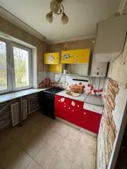 Квартира, кадастровый номер: 50:14:0000000:126951, расположенная по адресу: МО, Щелковский район, г. Лосино Перовский, ул. Строителей, д. 5, кв. 42, площадь: 45.6 кв. м.