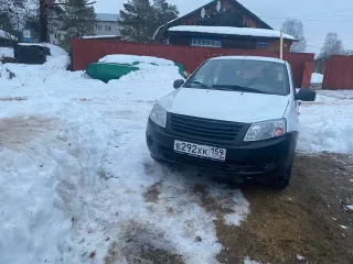 Автомобиль LADA 219010. Государственный регистрационный знак Е292ХК159. VIN ХТА21901060403288. Тип ТС легковой седан. Год выпуска 2016. Цвет белый. ПТС 630Е 370108. СТС 99 60 647628. Требуется капитальный ремонт двигателя. Автомобиль после аварии. Автомобиль не на ходу.