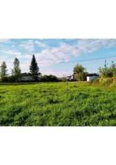 Земельный участок площадью 280 кв.м. Калужская область, Перемышльский район, село Ахлебинино. Кадастровый номер 40:17:010101:33. Межевание осуществляется покупателем самостоятельно и за свой счет.