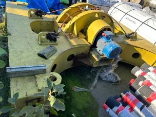 Вибратор накладной вагонный ВНВ-2М.