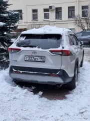 Toyota RAV4 2020 года, серебристый. VIN: XW7W43FV50S006179, госномер: Т337ВУ198. Автомобиль находился в эксплуатации, может иметь скрытые недостатки.