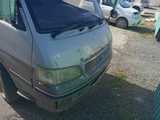 Toyota HiAce, г/н А845СО79, VIN: ОТСУТСТВУЕТ, цвет: темно серый  год выпуска: 1991, ПТС 79 РО 569400, СТС: 9957 663945. Тех. описание: 3,0 л, дизель, 130 л.с., на ходу, требуется замена головки блока цилиндра, бензонасоса и резинки, а также ремонт электропроводки. В 2011 году установлен кузов 1997…