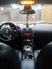 Nissan Qashqai 2007, автомобиль марки Nissan Qashqai 2.0 TEKNA PACK, цвет темно-красный, год выпуска 2007, модель, № двигателя: MR20 283371А, шасси отсутствует, кузов: SJNFBNJ10U1015692, идентификационный номер (VIN): SJNFBNJ10U1015692