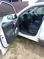 Volkswagen Tiguan, 2016 Легковой автомобиль ФОЛЬКСВАГЕН ТИГУАН, 2016 г.в., VIN: XW8ZZZ5NZHG103849, кузов № XW8ZZZ5NZHG103849, цвет БЕЛЫЙ, мощность двигателя кВт/л.с.: 131.7/179.0 (Горит значок двигателя)