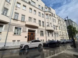 Нежилое помещение 143,1 кв.м, Москва, Пречистенский пер., 20, (Подвал № 0), кадастровый номер: 77:01:0001049:3599. Назначение: свободное. Общая площадь: 143.1.