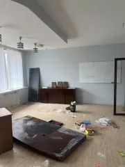 1.  Земельный участок, кадастровый номер: 71:29:020106:82, Площадь: 101 кв. м., адрес: Тульская обл., г Новомосковск, ул. Транспортная 1 я, д 13. 2.  Земельный участок, кадастровый номер: 71:29:020106:83, Площадь: 3716 кв. м., адрес: Тульская обл., г Новомосковск, ул. Транспортная 1 я, д 13. 3…