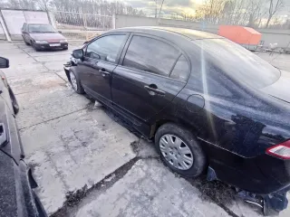 Honda Civic 2008, VIN NLAFD75408W070996.