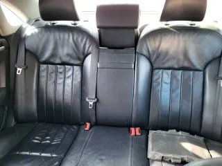 Audi A8, 2006; Audi A8L, 2006 Audi A8, 2006 года, 260 лс, 350000 км, АКПП еще Audi A8, 2006 года, 260 лс, 350000 км, АКПП еще AUDI A8L, 2006 г.в., VIN WAUZZZ4E17N006570, цвет – синий темный, автомобиль находится в совместной собственности. Автомобиль не на ходу, не заводится, АКБ отсутствует.