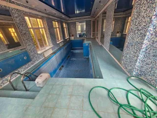 Жилой дом 558.8 кв.м, гараж 45.8 кв.м, участок 1113 кв.м, Московская обл. Жилой дом - 558,8 кв. м, адрес: Московская обл., г.о Ленинский, г. Видное, ул. Весенняя, д. 6, гараж- 45,8 кв. м, земельный участок - 1 113 кв. м, местоположение установлено относительно ориентира, расположенного в границах…