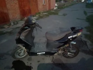 Двухколесный транспорт Honda DIO Smart IMZ 810340. Двухколесные транспортные средства в ассортименте б/у, без регистрационных знаков: скутер «QiNGi»; скутер «УШ4ТА»; скутер «Хонда DIO»; механическое транспортное средство «Smart HT50QT-16C»; скутер Хонда DIO; мотоцикл-мопед «ИМЗ 810340»; Мопед…