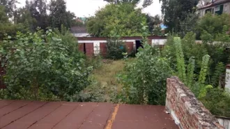 земельный участок площадью 5241,0 кв.м. с КН 68:27:0000093:1 с расположенными на нем объектами недвижимого имущества - нежилое здание с КН 68:27:0000088:82, здание режимного корпуса с КН 68:27:0000088:95,  гараж с КН 68:27:0000088:102, склад с КН 68:27:0000088:103, расположенных по адресу: …