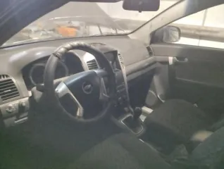 Chevrolet Captiva 2008 года. VIN: XUFCG26FJBA006153. Модель двигателя: Z24SE, номер D039854. Номер кузова: X1M3205BXD0004984. Цвет кузова темно-серый. Категория B. Мощность 136 л.с. (100 кВт), объем двигателя 2405 куб.см, бензиновый, экологический класс 4. Разрешенная максимальная масса 2255 кг…