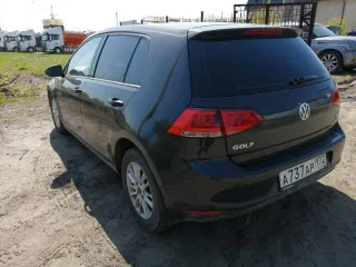 Volkswagen Golf 2013 года, 85 л.с., 296316 км, идентификационный номер (VIN): WVWZZZAUZEW063073