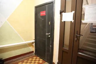 Нежилое помещение 67.8 кв.м в Санкт-Петербурге по адресу: Суворовский пр., д. 61, литера А, пом. 16-Н. Назначение: нежилое помещение, этаж: цокольный, кадастровый номер 78:31:0001120:2518. Право собственности подтверждается записью в ЕГРН от 06.04.2022 за № 78:31:0001120:2518 -78/011/2022-1.