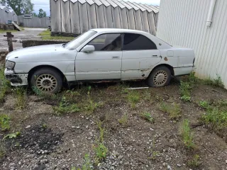 Toyota Crown 1993 Легковой автомобиль TOYOTA CROWN, 1993 г.в., г/н Х153НО27, шасси JZS143-0017106, двигатель 2JZ-0075444 Автомобиль в неисправном состоянии