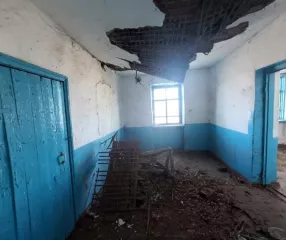 Здание кад. № 26:09:020901:8, пл. 1488.60 кв. м. по адресу СК, Туркменский район, с. Камбулат, МТФ №2.