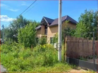 Жилой дом общей площадью 173,7 кв. м, кадастровый номер: 50-50-04/100/2011-248, на земельном участке площадью 800 кв. м, кадастровый номер: 50:04:0120601:368, расположенный по адресу: Московская область, Дмитровский район, сельское поселение Костинское в районе дер. Селёвкино, ДНП "Terra Norte"…
