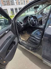 Audi Q7 2010 г.в. VIN XW8ZZZ4L1BG000013