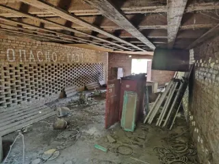 Здание нежилое, с кадастровым номером 23:31:0108032:320, площадью 65,2 кв. м, нежилое здание с кадастровым номером 23:31:0108002:110, площадью 58,2 кв. м, и земельный участок под данными объектами с кадастровым номером 23:31:0108002:223, площадью 3000 +/-19,17 кв. м, расположенные по адресу: ст-ца…