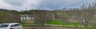 Жилой дом общей площадью 364,7 кв. м, кадастровый номер 90:01:030702:314, расположенный на 
Земельном участке общей площадью 1 614 кв.м кадастровый номер 90:01:030702:134, 
По адресу: Республика Крым, р-н Бахчисарайский, с. Новопавловка, ул. Севастопольская, д. 77, 
Залог в пользу РНКБ Банк…