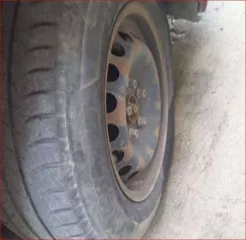 Renault Fluence, 2011 г., госномер Т593ЕВ102, СТС 02 ТР 594494, цвет красный, VIN VF1LZBR0A45077531. Авто на ходу, имеются сколы и царапины, плохая резина, разбито зеркало. ПТС находится в банке. Автомобиль находится в залоге у ПАО Банк ВТБ. Цена 443 650 рублей.