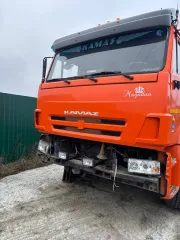 КАМАЗ 6460 2007 года выпуска, VIN XTC64600071146807. Автомобиль находится в Пензенской области, Бессоновском районе, селе Бессоновка. Осмотр возможен по предварительной договоренности по телефону 89270968655 или по электронной почте 89270968655t@mail.ru.
