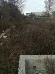 <p>Земельный участок, площадью 2500 +/  10,07 кв. м., расположенный по адресу: Российская Федерация, Ярославская область, м.р н Ярославский, д Ченцы, д. 14, кадастровый номер 76:17:202801:56, и нежилое здание, общ. площадью 270.1 кв. м., расположенное по адресу: Российская Федерация, Ярославская…