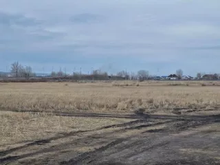 Право заключения договора купли-продажи земельного участка находящегося в муниципальной собственности - 03:08:300101:5212 - площадью – 27 476 кв.м.; - категория земель – земли населенных пунктов; - кадастровый номер земельного участка – 03:08:300101:5212; - местоположение: Российская Федерация…