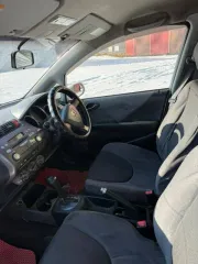 Honda Fit 2002 года, 86 лс, 322000 км, АКПП, государственный регистрационный номер: Н518ЕУ14, паспорт транспортного средства: 9905685394 от 07.03.2019, свидетельство о регистрации транспортного средства: 27МХ321341 от 19.04.2018. Примерный пробег 322 000