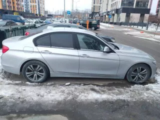 Марка и модель: БМВ 316i Год изготовления ТС: 2013 VIN №: X4X3A19480J672178 Серия и номер ПТС: 39 НТ 284487 Имущество находится в залоге у ООО «МБ РУС Банк»