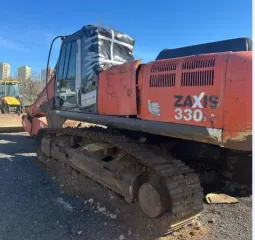 Экскаватор Hitachi ZX 330LC, VIN: HCM1V700L00050875, гос. рег. номер: 77 НМ 5752, 2006 г. в. Покупатель приобретает имущество без залога.