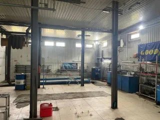 Автосервис и мойка 8777 кв. м Хабаровский край 6/8 долей в недвижимом имуществе: Автосервис, кадастровый номер 27:23:0050507:127 площадь 459,70 кв. м; Автомобильная мойка, кадастровый номер 27:23:0050507:128 площадь 414,30 кв. м; Земельный участок, кадастровый номер 27:23:0050507:138 площадь 3…