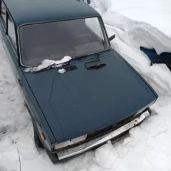 ВАЗ 21053 2004 года, государственный регистрационный знак О973ЕР11, VIN: XTA21053052023339, ключи. Техническое состояние транспортного средства не проверялось.