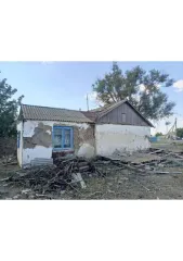 Дом 71,2 кв.м и земельный участок 816 кв.м, Саратовская область, Александрово-Гайский район. Жилое здание, площадь: 71,2 кв.м., кадастровый номер: 64:01:070201:43 и земельный участок, площадь: 816 кв.м., категория земель: Земли населенных пунктов, разрешенное использование: Для ведения личного…