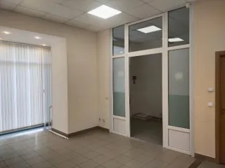 Нежилое помещение НП-1, 1 этажа/, площадью 119,9 кв.м по адресу: г. Сыктывкар, ул. Интернациональная, д. 100. Помещение в хорошем состоянии. Год ввода в эксплуатацию: 1975. Вид ограничений и обременений: отсутствует. Кадастровый номер объекта недвижимости (здания, сооружения), в пределах которого…