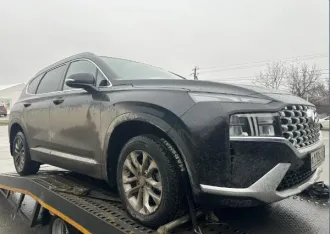 Hyundai Santa Fe 2021 года выпуска, VIN XWES281HHM0000583. Автомобиль бывший в эксплуатации, с видимыми повреждениями, потертостями, дефектами, возможны скрытые повреждения и дефекты.