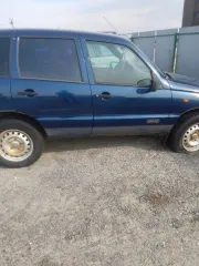 Chevrolet Niva автомобиль марки Шевроле Нива, регистрационный знак М933ХТ86, VIN X9L21230070194610, цвет темно-синий металлик. Имущество продается в том виде, в каком оно есть, в случае продажи возврату/обмену не подлежит. За скрытые дефекты имущества Продавец ответственности не несет. Вид…