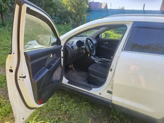 Автомобиль Kia Sportage SLS 2014 года выпуска, VIN U5YPC81ADEL475089/XWEPC81ADE0002095.