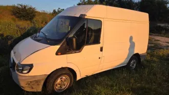 Ford Transit 2005 года, грузовой автомобиль, марка: Ford, модель: Transit, год изготовления: 2005, VIN: WF0VXXBDFV5C67957, г/н: Н885ТМ82