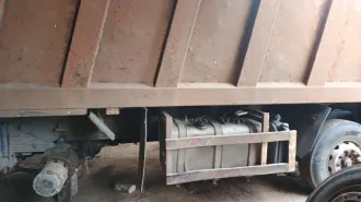 Shacman SX3316DT366 2017 года выпуска, VIN LZGJXDT62HX055536, гос. рег. знак Н319 КЕ 21. Предмет торгов находится в залоге у АНО МКК «АПМБ» (г. Чебоксары, ИНН 2130058291) и АНО «ГФ ЧР» (г. Чебоксары, ИНН 2130065228). Реализация предмета залога с торгов влечет прекращение залога. Автомобиль…