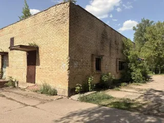 Нежилое здание 595,70 кв.м с участком 1 120 кв.м, г.о. Пушкинский Продажа нежилого здания 595,70 кв.м с земельным участком 1 120 кв.м. в г.о. Пушкинский Кадастровый номер: 50:13:0060150:274 Общая площадь: 1715.7 Количество этажей: 2, в том числе подземных 1