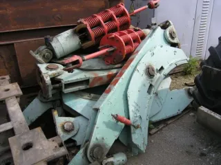 Шкив копровый ШК-2.0, заводской номер 148, Санкт-Петербург, улица Маршала Говорова, дом 39. Обременение: аренда в пользу АО «Метрострой Северной Столицы» на основании договора аренды движимого имущества №09 от 29.11.2021 на срок по 18.08.2025 (автопролонгация до окончания конкурсного производства)