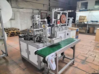 Оборудование для производства масок (Zhenbang ZY-K01), 2020 — станок для производства одноразовых масок ZY-K01, 2020 года, производитель: Dongguan Zhenying Machinery Equipment Co., Ltd., модель ZY-K01, технические характеристики: напряжение 220 V, мощность 3.0 kW, пиковая мощность 5.8 kW, рабочее…