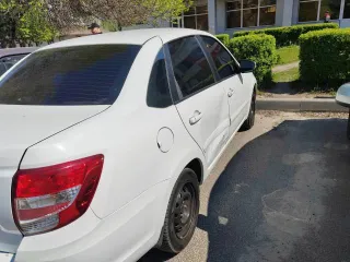 Lada Granta 2019, 106 л.с., 135974 км, VIN: XTA219070K0630667. В залоге у ООО МФК «ПСБ Финанс».