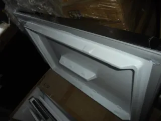 Дверь холодильника бытовая 72 шт (годный остаток) №ф-12/24/10 и-78 (78-009345-1). Имущество продается в том виде, в каком оно есть, и в случае продажи возврату/обмену не подлежит. За скрытые дефекты имущества Продавец ответственности не несет.