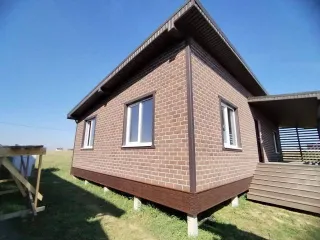Дом 116,7 кв.м, участок 622 кв.м, кадастровый номер 50:29:0050107:2523, Московская обл. Строящийся жилой дом, расположенный на земельном участке 116,7 кв.м, этажность 1. Дом построен, не поставлен на кадастровый учет. Вода, газ, свет отсутствуют.