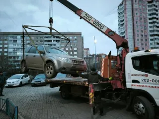 Subaru Forester 2011 года выпуска, универсал, цвет серебристый, государственный регистрационный знак О625НВ124, VIN JF1SHJLW4BG250121. Б/У. Адрес: Красноярский край, г. Красноярск, ул. Гусарова, д. 77/2.