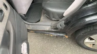 Mazda Familia 1998 года, 130 л.с., пробег 271 240 км, АКПП. Госномер Т450ЕМ49, модель, номер двигателя ZL 229445, номер кузова BJ5W-107756, объем двигателя 1498 куб.см., черный цвет, передний привод. Пробег более 250 тыс.км. Требуется ремонт кузова, имеются значительные повреждения в виде коррозии…